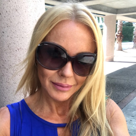 Meet your Posher, Amanda - Picture 5 of 6